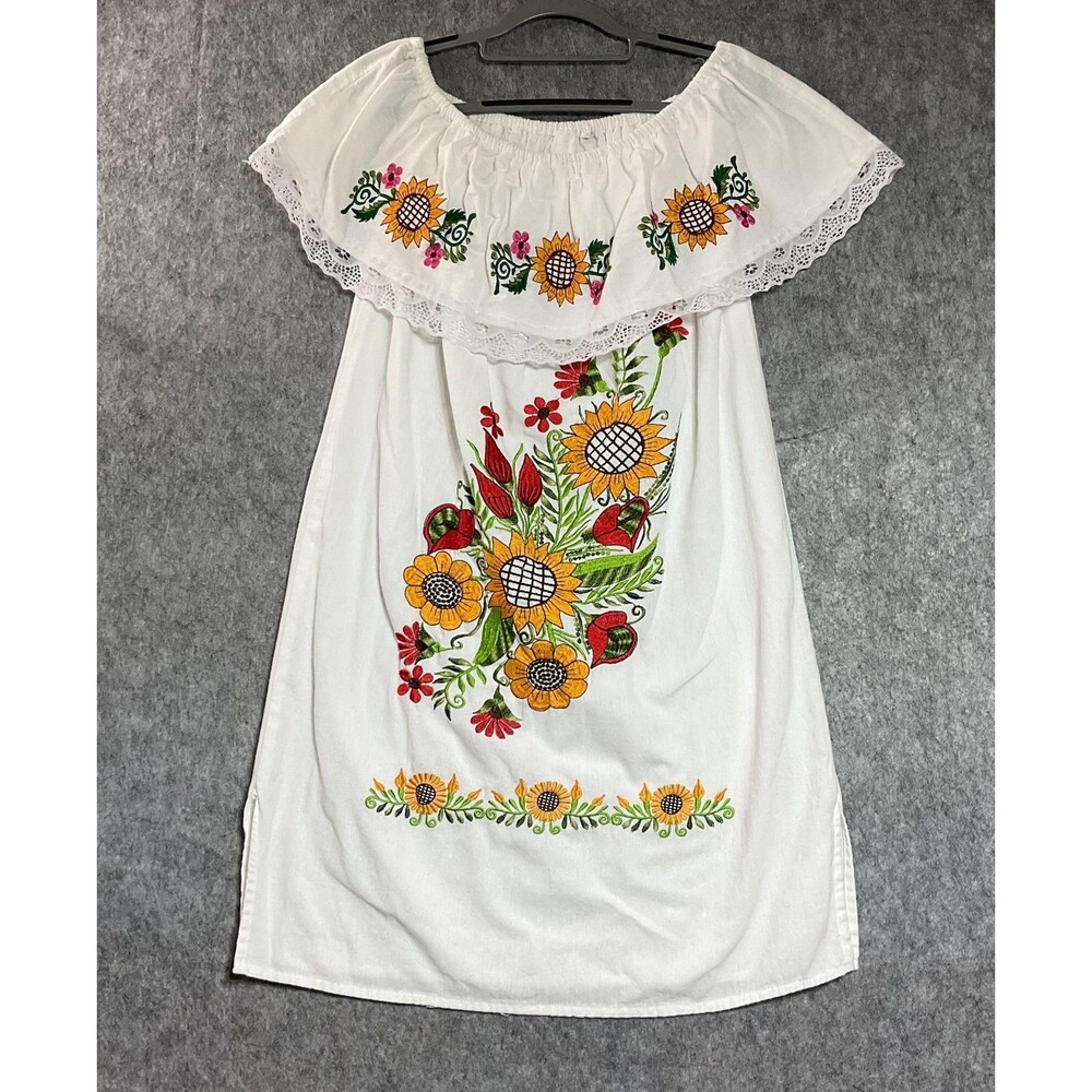 Mexican Embroidered Dress Womens Medium White Floral Oaxaca Peasant Fiesta Boho